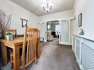 Dining Room - click for photo gallery